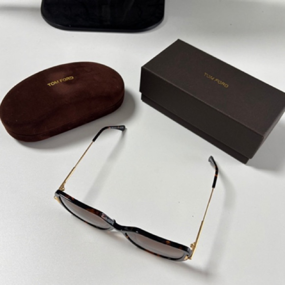 TOM FORD fashionable sunglasses - Picture 5 of 10